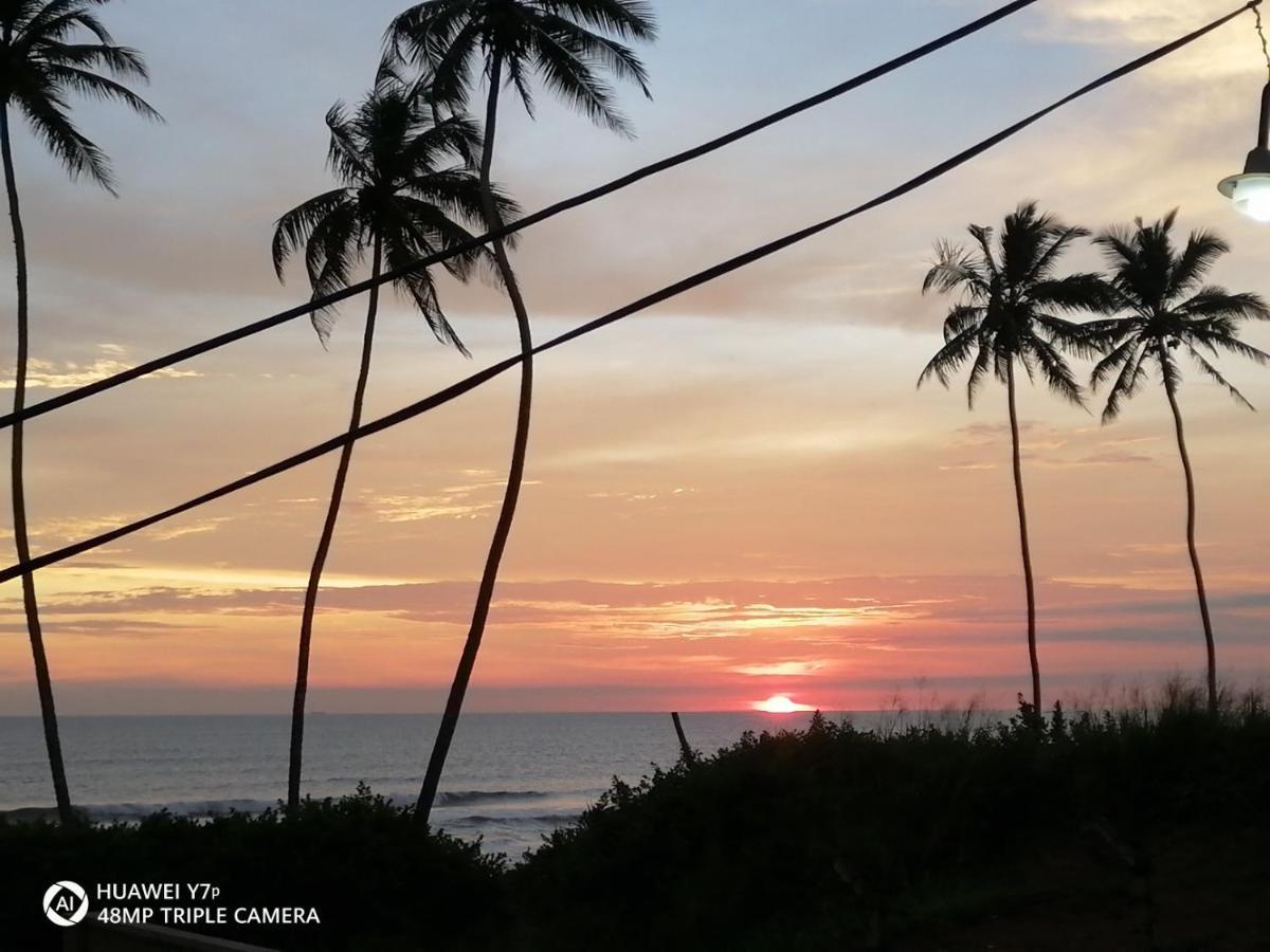 The Ocean Villa At Surf Spot Matara Exterior photo